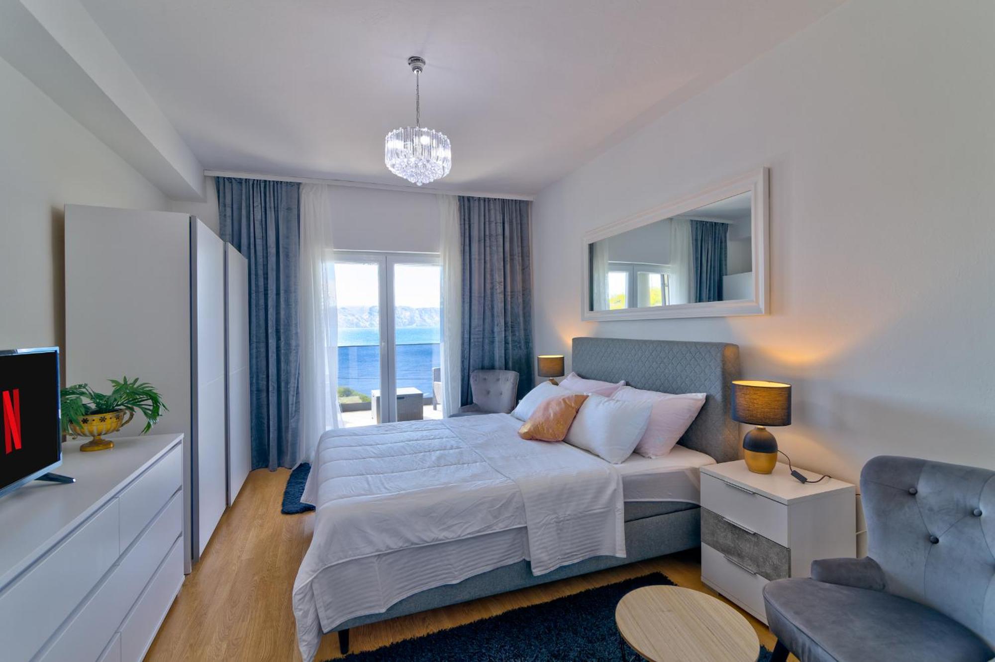 Apartments Maria Сень Экстерьер фото